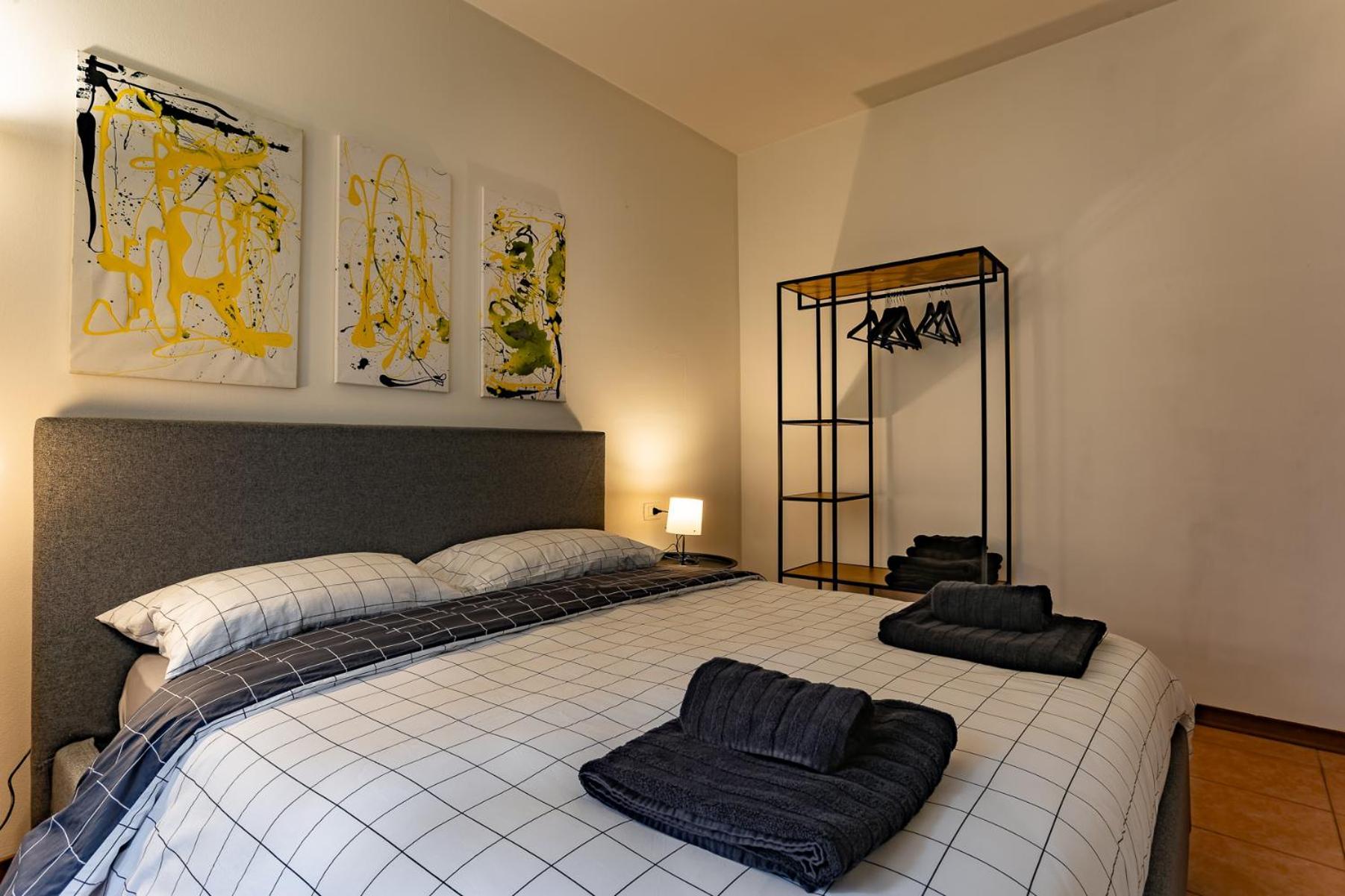 Casa Paris Lägenhet Sale Marasino Exteriör bild